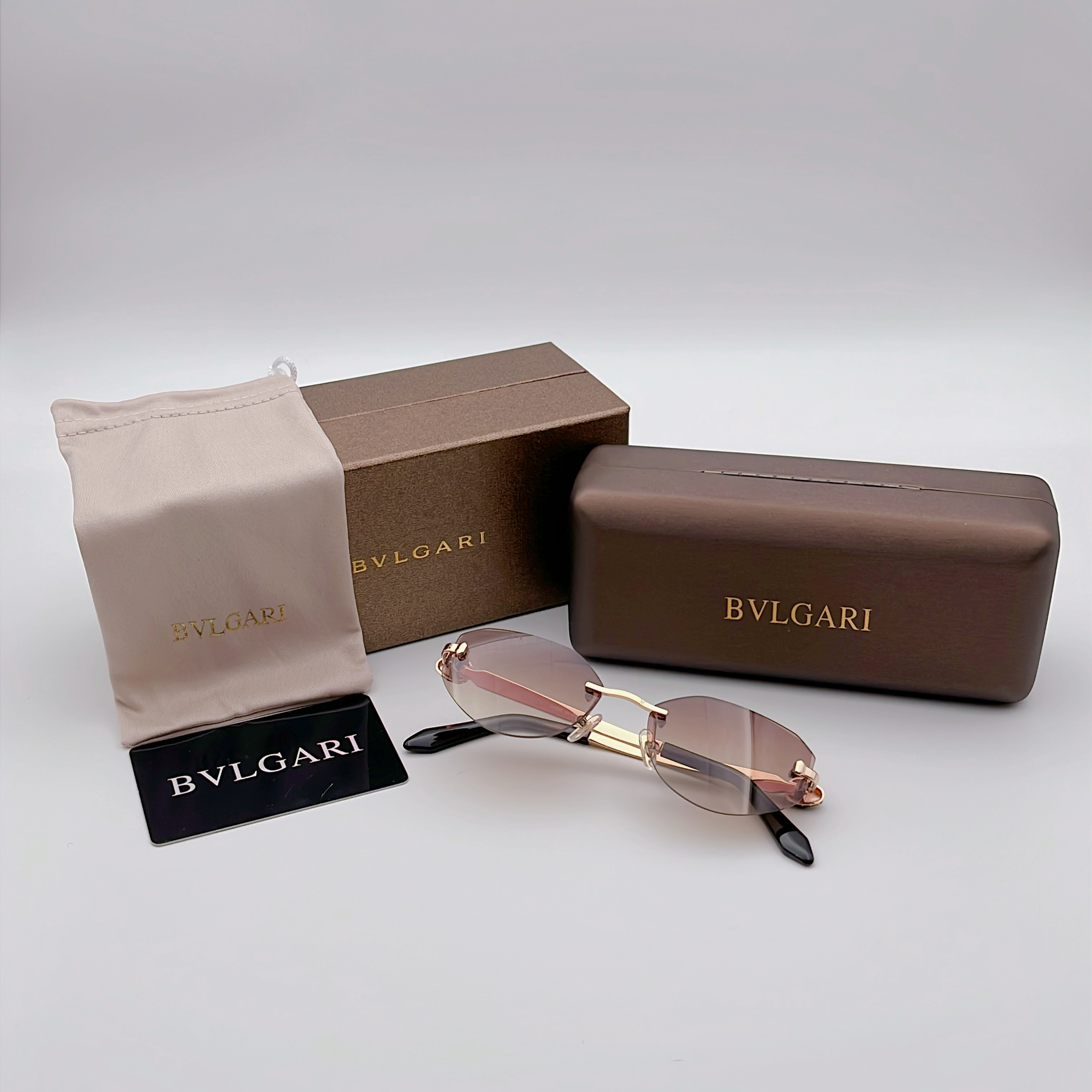 عینک آفتابی زنانه BVLGARI مدل BV40059U